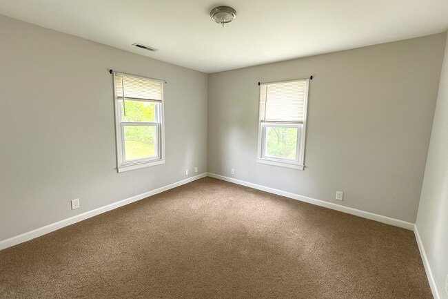 Building Photo - 1741 N Riley Ave