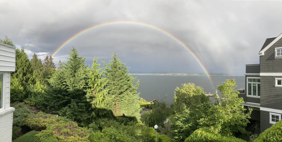 Building Photo - 3850 50th Ave NE