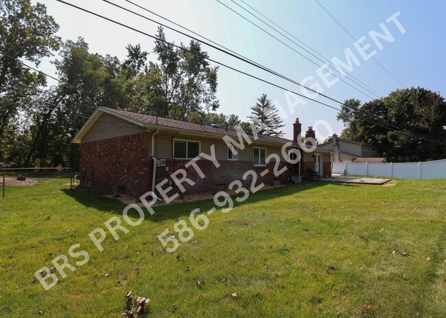 Building Photo - Beautiful 3 bedroom 1 1/2 bath Shelby Twp....