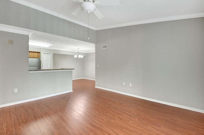 Building Photo - 15155 Michelangelo Blvd