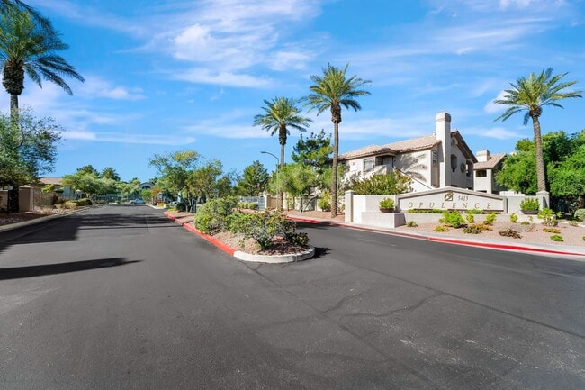 Building Photo - Stylishly Renovated Condo with Modern Finishes in a Gated Community!