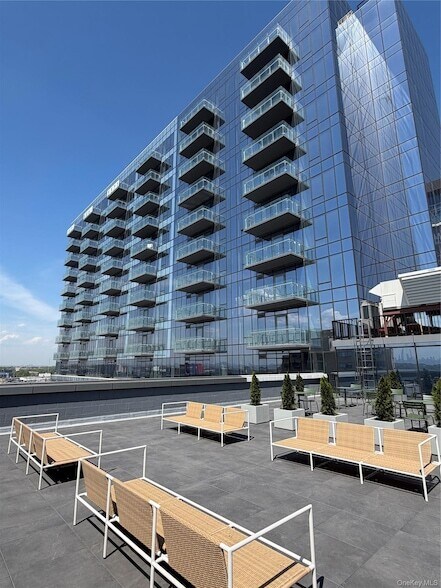 Building Photo - 33-71 Prince Street Unit 6L