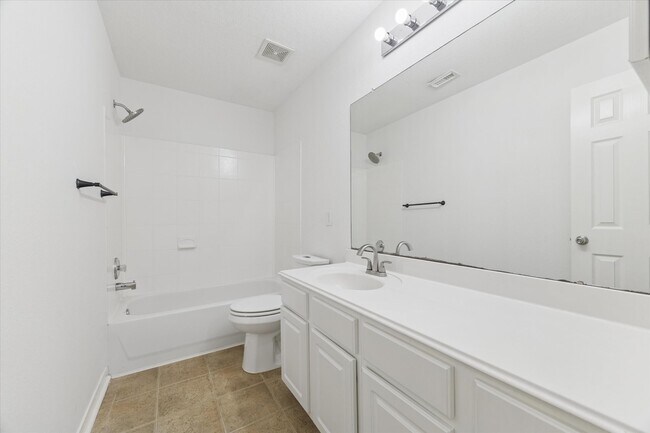 Building Photo - 25322 Sierra Woods Ln