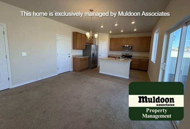 Building Photo - Like new 2-story Home!