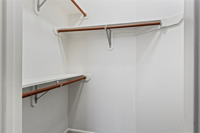 Building Photo - 1602 Winston Homestead Dr