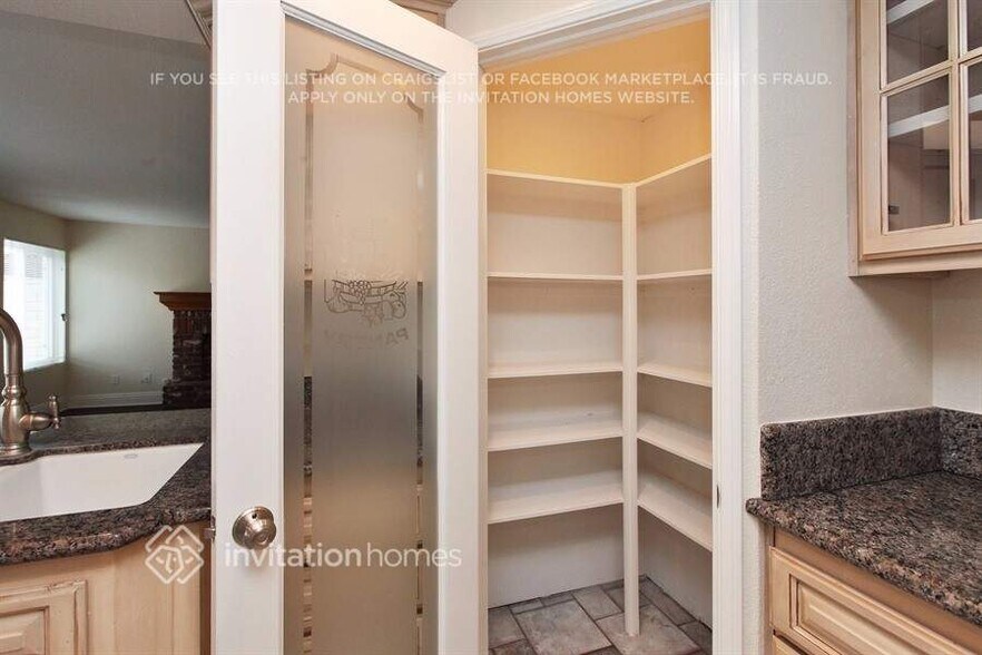 Building Photo - 3613 Burning Tree Dr