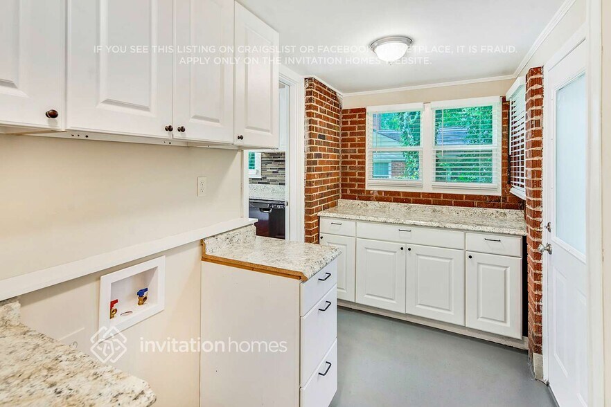 Primary Photo - 2312 Markham Ct