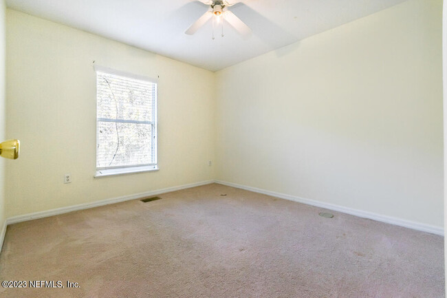 Building Photo - 10550 Autumn Trace Rd