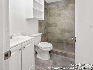 Building Photo - 5806 Summer Fest Dr