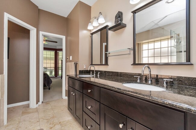 Building Photo - 4418 Ringrose Dr