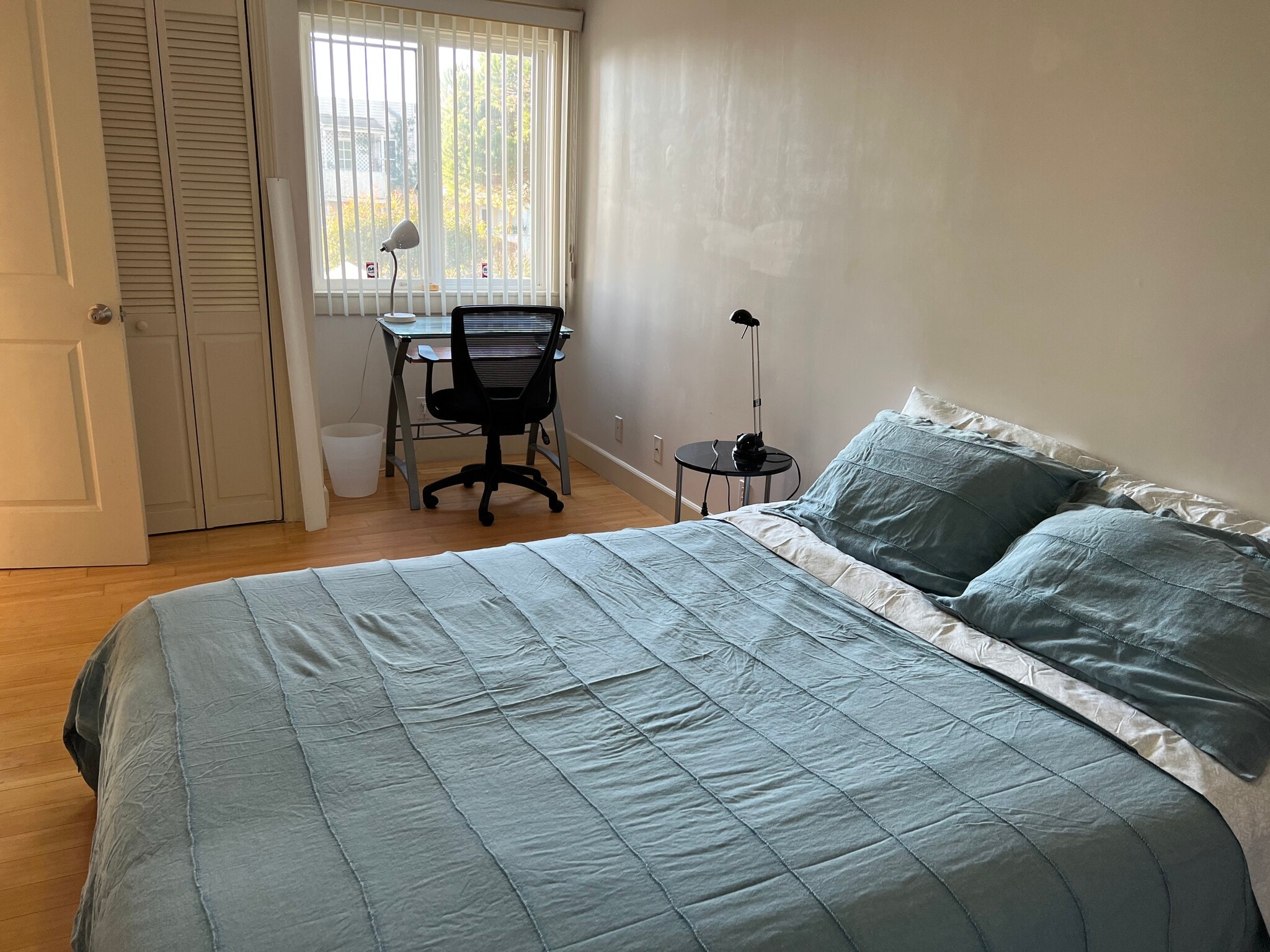 Building Photo - 681 40th Ave