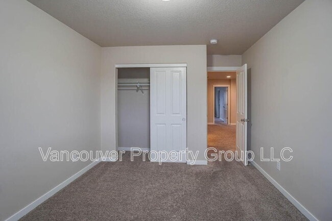 Building Photo - 7428 NE 62nd St