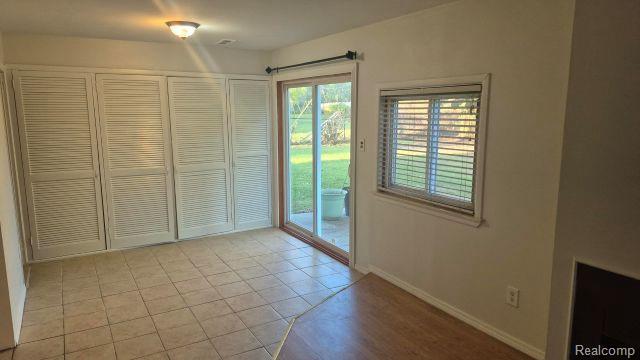 Building Photo - 41740 Aspen Dr