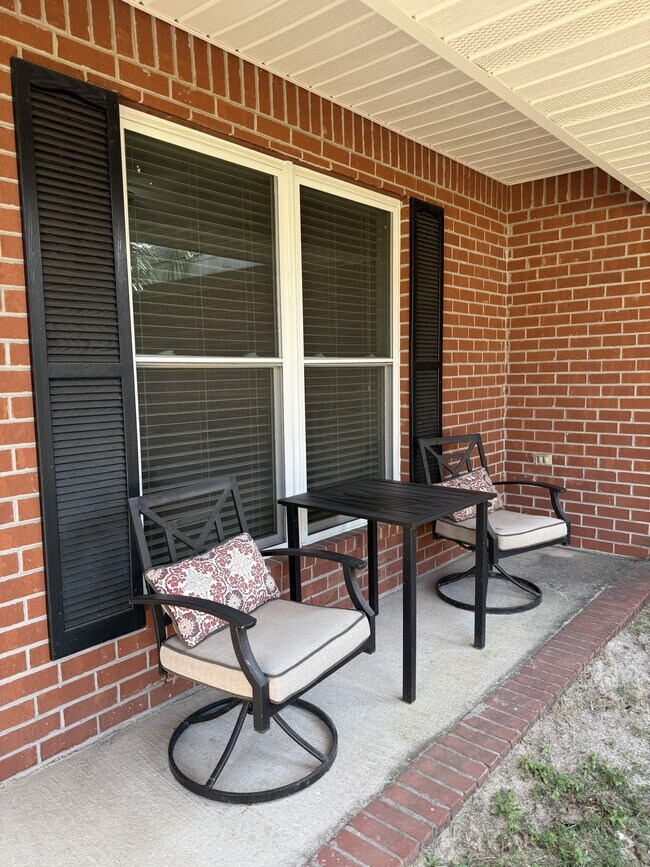 Building Photo - 2813 Atoka Trail