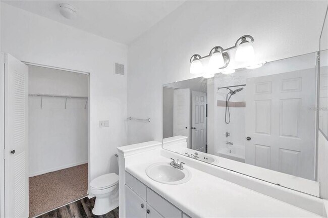 Building Photo - 9602 Lake Chase Island Way