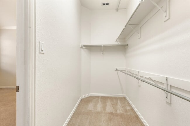 Building Photo - 201 Brick Row