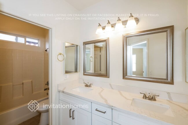 Building Photo - 8428 Opal Splendor Ave