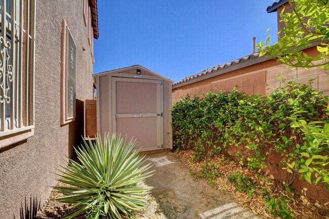 Building Photo - Stunning 4 bd Home in Spring Valley Coming Soon! Duel primary suites!