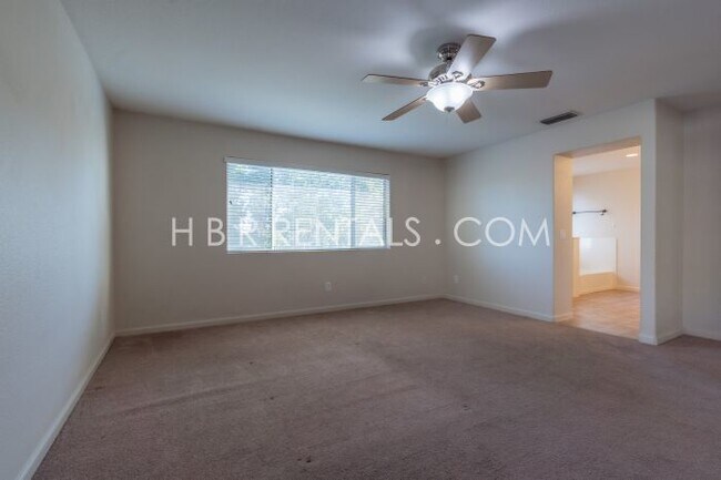 Building Photo - Charming 3-Bedroom & Spacious 2400 Sq. Ft. Layout in Tracy's Serene Sagewood Neighborhood!