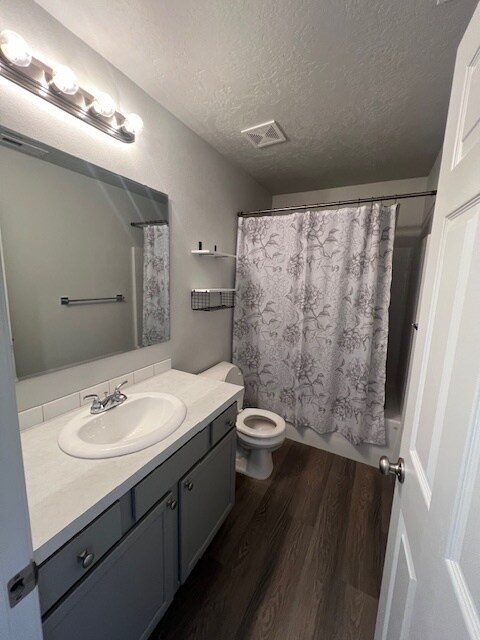 Building Photo - 4 Bed 2 Bath Home in Nampa!