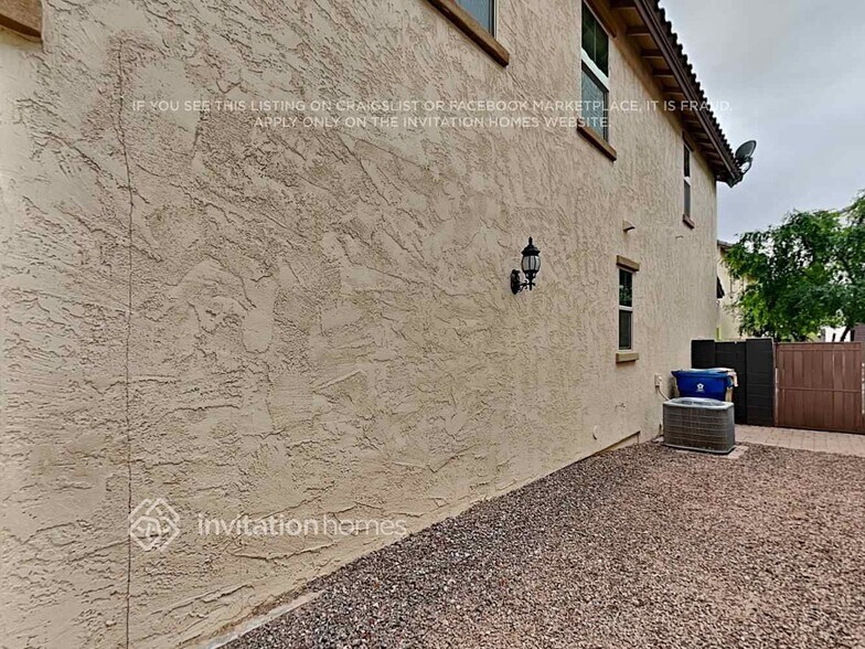 Building Photo - 20613 W White Rock Rd