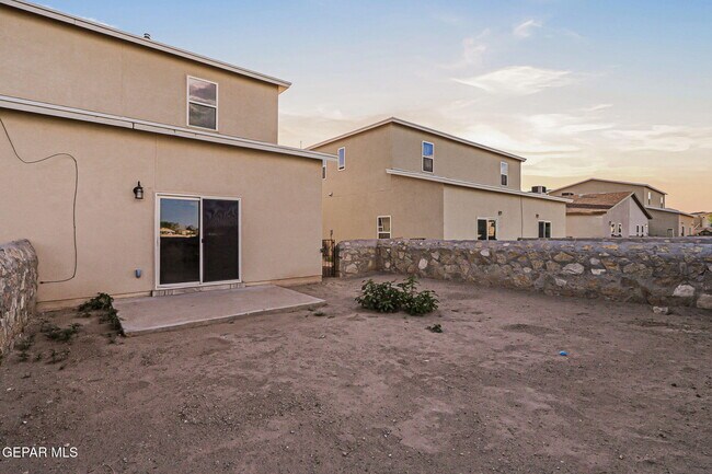 Building Photo - 714 HC Gilbert Minjares Dr
