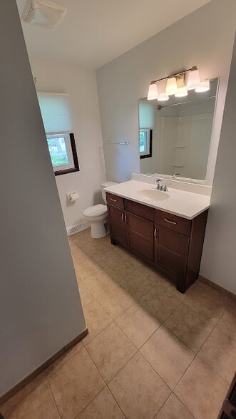 Full Bath on Second Floor - 526 Hartridge Dr