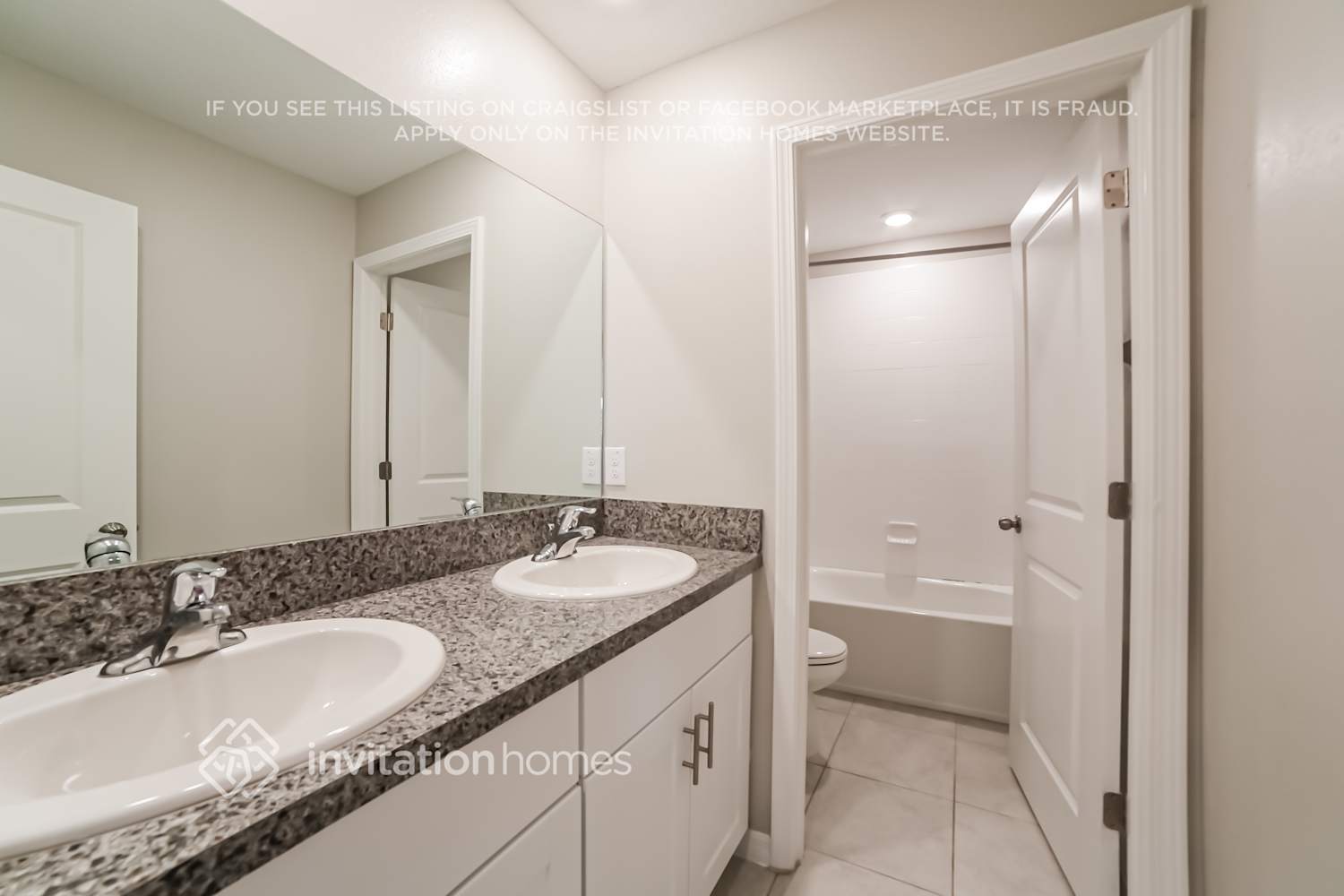 Building Photo - 7745 Silver Berry Ct