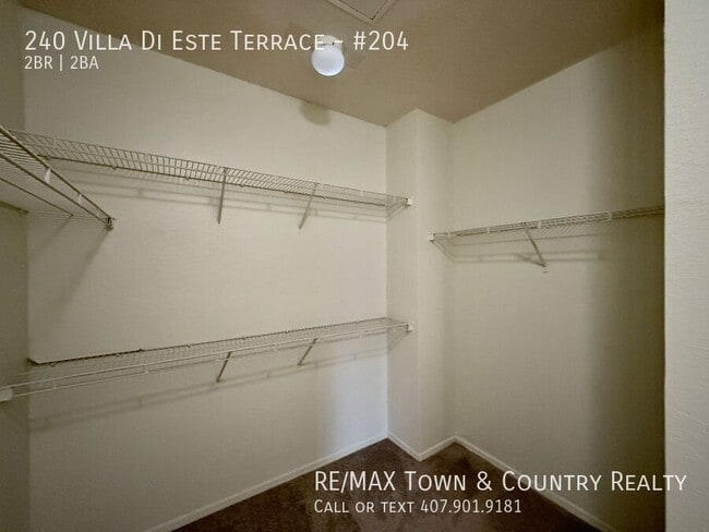 Building Photo - 240 Villa Di Este Terrace