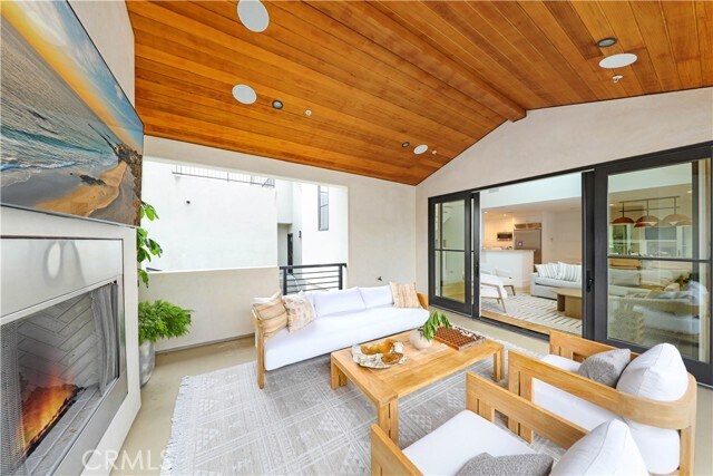 Building Photo - 519 Larkspur Ave
