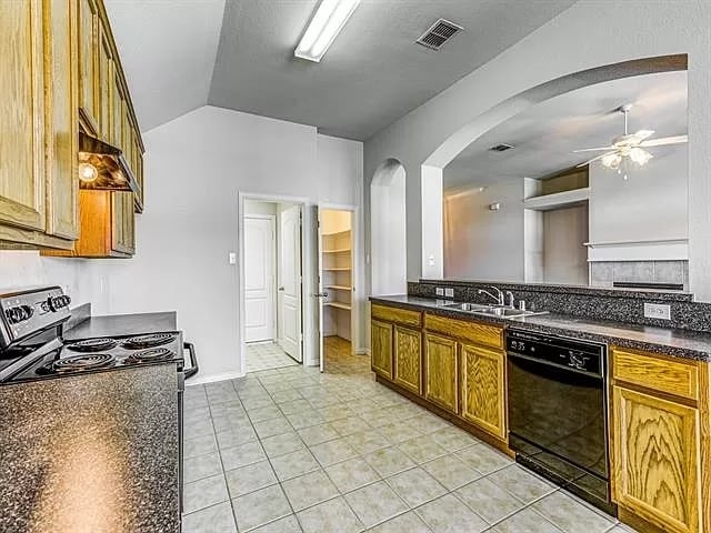 Building Photo - 2761 Cascade Cove Dr