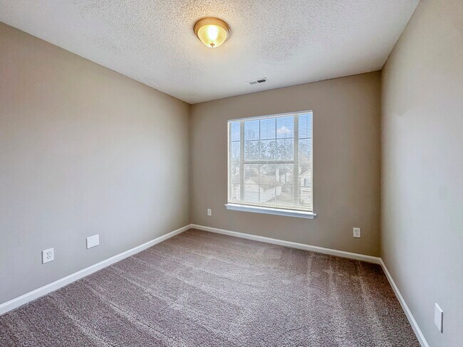 Building Photo - 1421 Isleworth Cir