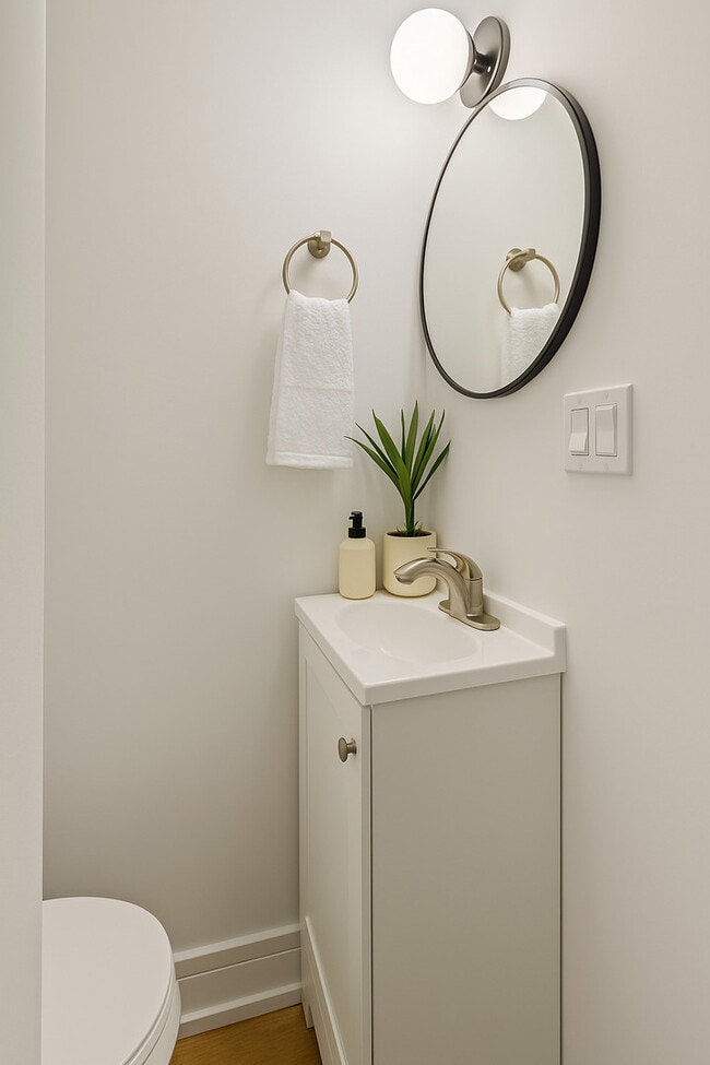 Building Photo - 3605 N Bell Ave