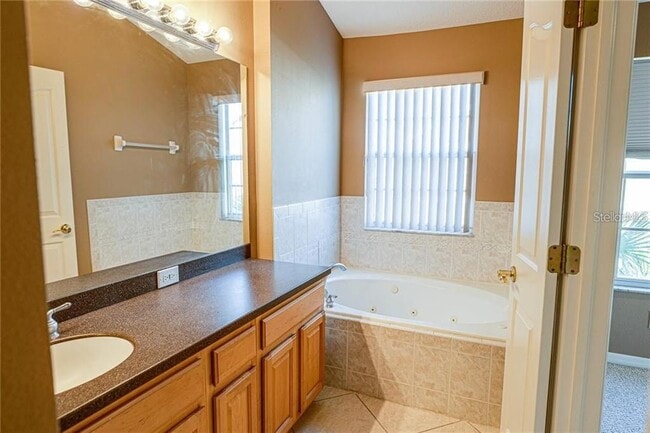 Building Photo - 3043 Pointeview Dr