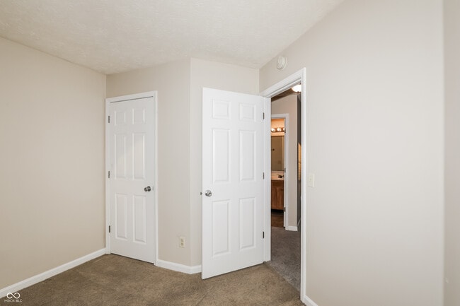 Building Photo - 2011 Lohr Dr