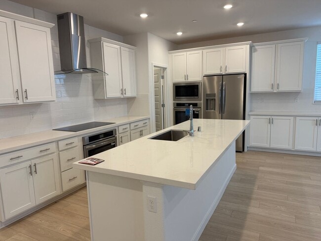 Building Photo - Beautiful Sacramento 5 Bedroom 3 Bathroom 3000 Sqft. Home for Rent