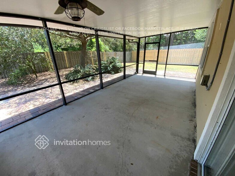 Building Photo - 251 Prince Phillip Dr
