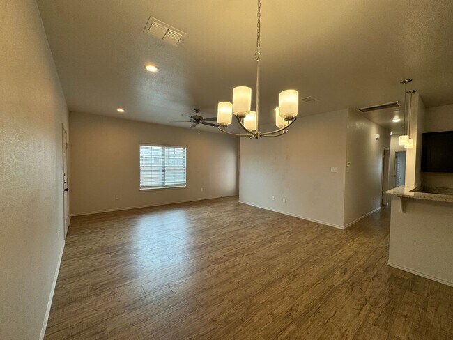 Building Photo - Cooper ISD- Luxury Duplex in Southwest Lub...