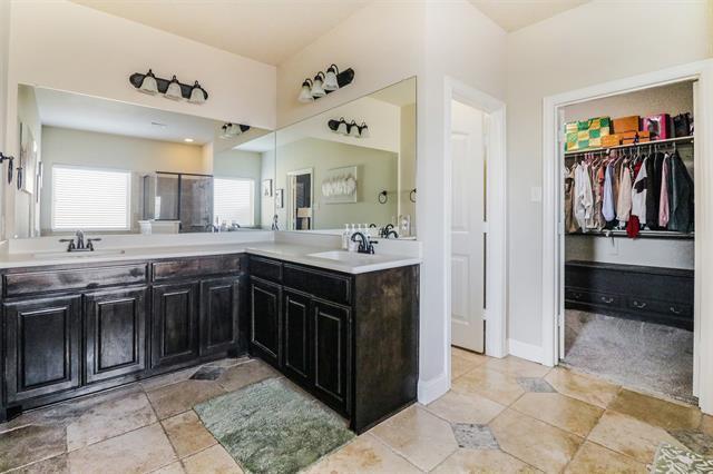 Building Photo - 230 Sandy Way