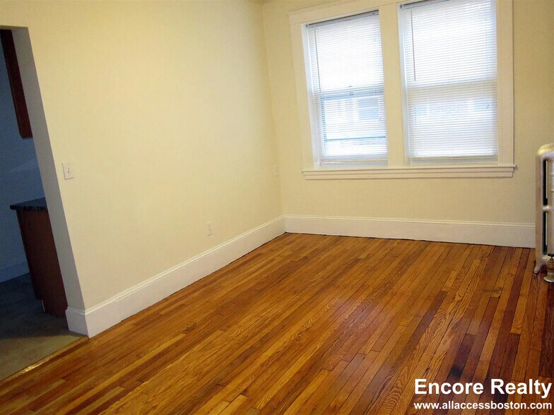 Building Photo - 155 Summer St