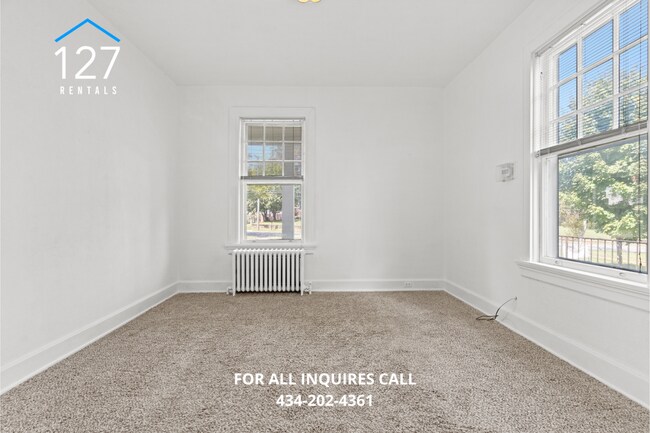 Building Photo - Charming 2-Bedroom Apartment in the Heart ...