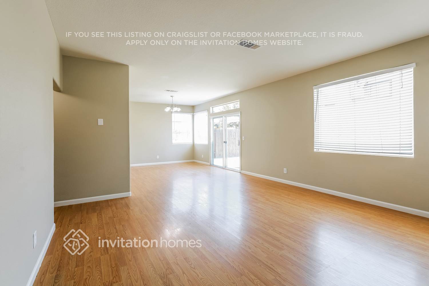 Building Photo - 4421 Fall Ln