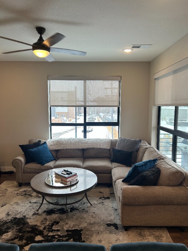 Building Photo - 2010 S Holly St