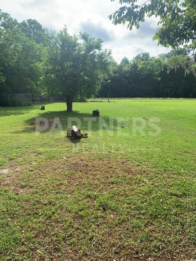 Building Photo - 3379 Brookwood