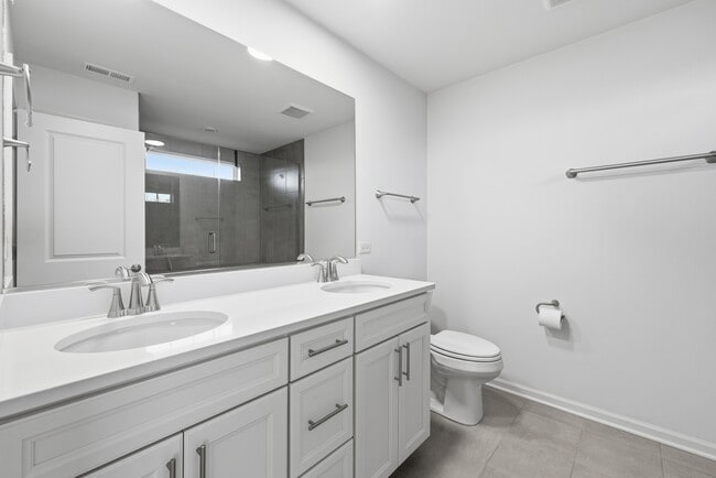 Building Photo - 2666 Martini St