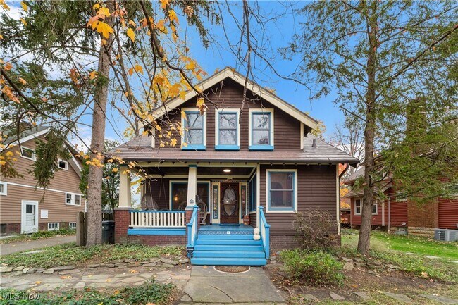 Building Photo - 19 4th