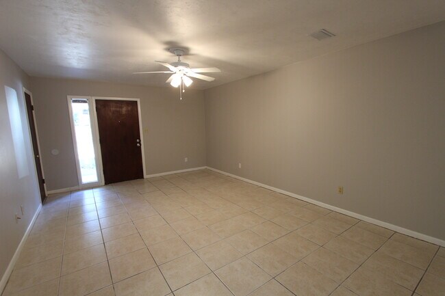 Building Photo - 1530 Pullen Rd
