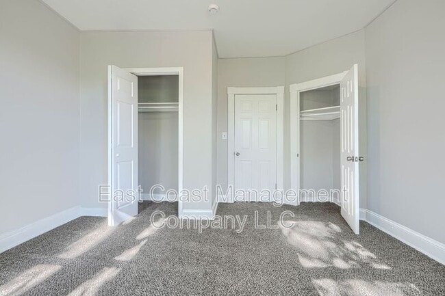 Building Photo - 1530 N Rosedale St