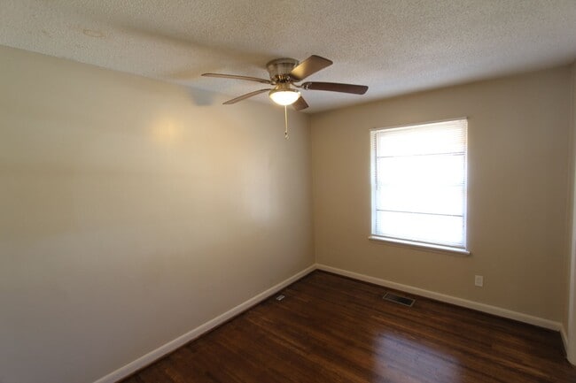 Primary Photo - New On The Market with Fresh Updates!!