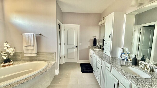 Building Photo - 11152 Limehurst Pl